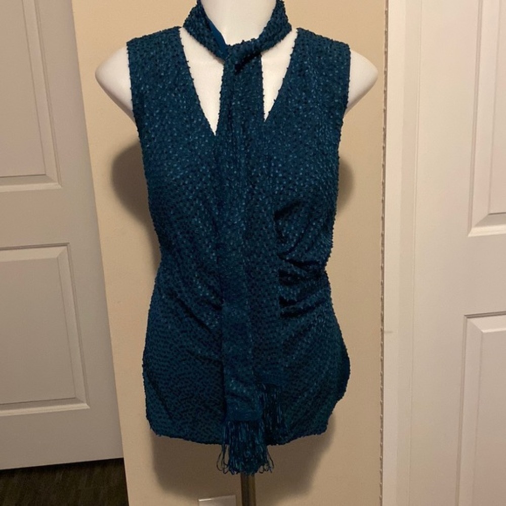 NWT! Stunning St. John Top with Detachable Scarf